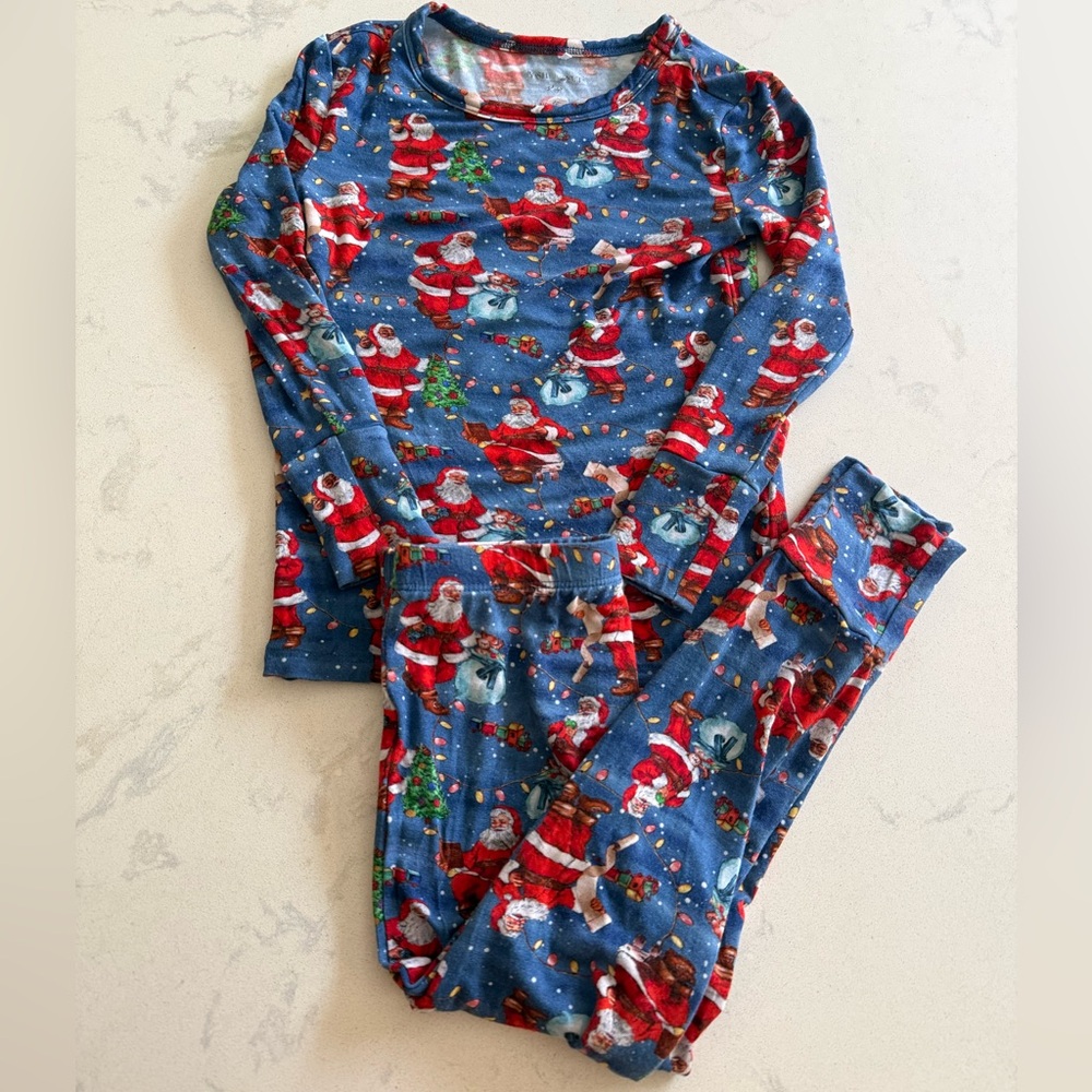Posh Peanut Unisex Santa Claus Pajama Set Size 3-4T